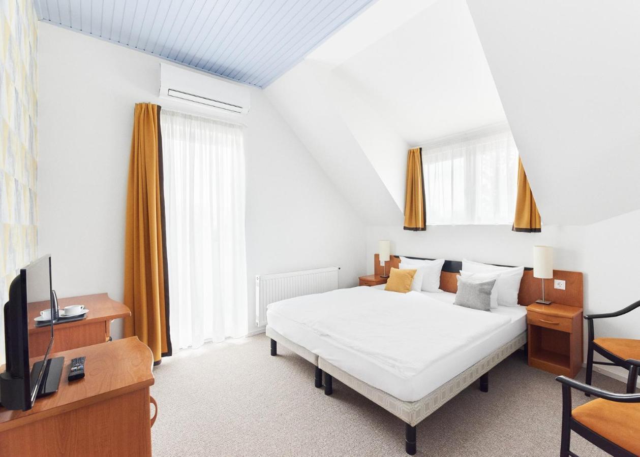 Lorelei Pension Adults Only Gyenesdiás Εξωτερικό φωτογραφία